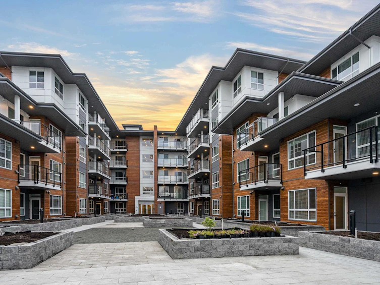 215-11655 Fraser Street, Maple Ridge, BC, V2X 2E5