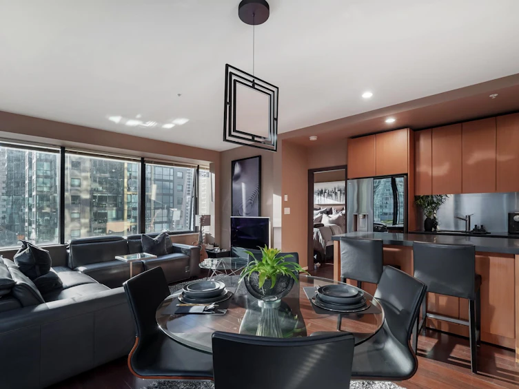 809-1333 W Georgia Street, Vancouver, BC, V6E 4V3 - 3