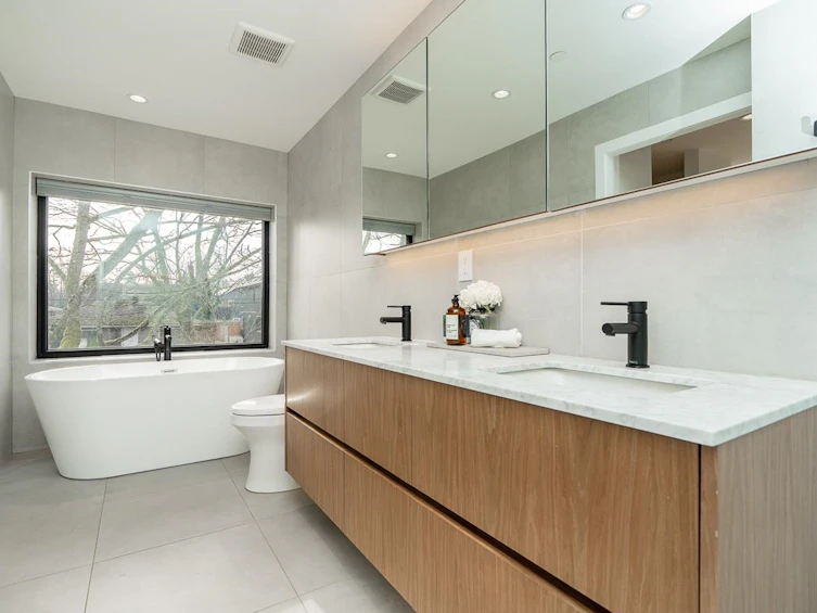 365 E 24th Avenue, Vancouver, BC, V5V 1Z8 - 19