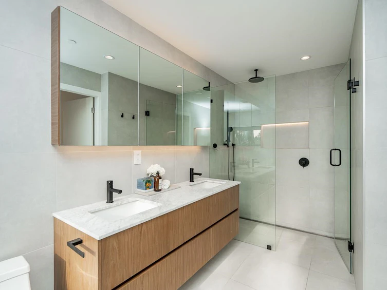 365 E 24th Avenue, Vancouver, BC, V5V 1Z8 - 20