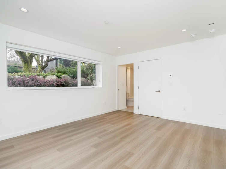 365 E 24th Avenue, Vancouver, BC, V5V 1Z8 - 28