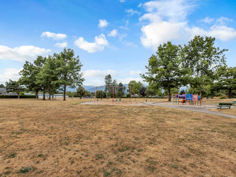 12445 Meadowbrook Place, Maple Ridge, BC, V4R 2H6 - 38