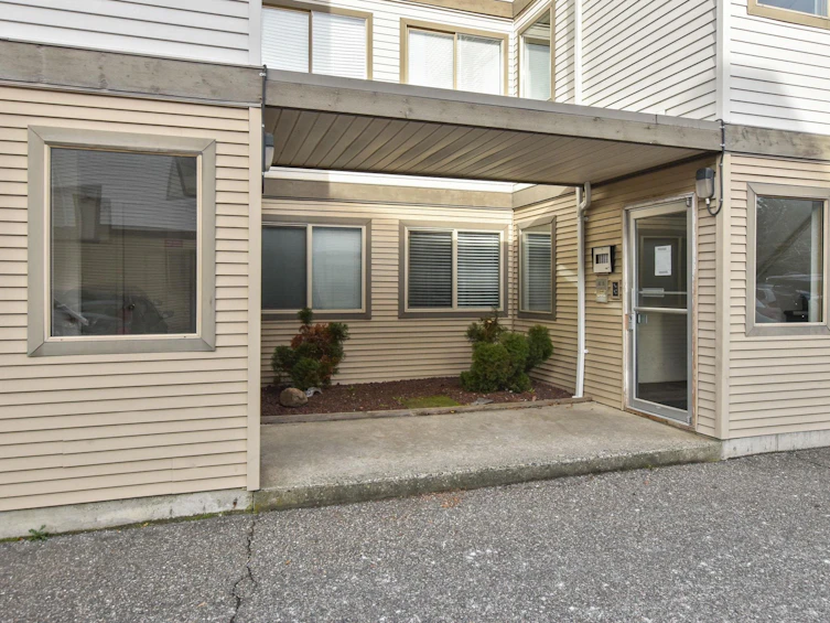 101-7435 Shaw Avenue, Chilliwack, BC, V2R 3C1 - 2