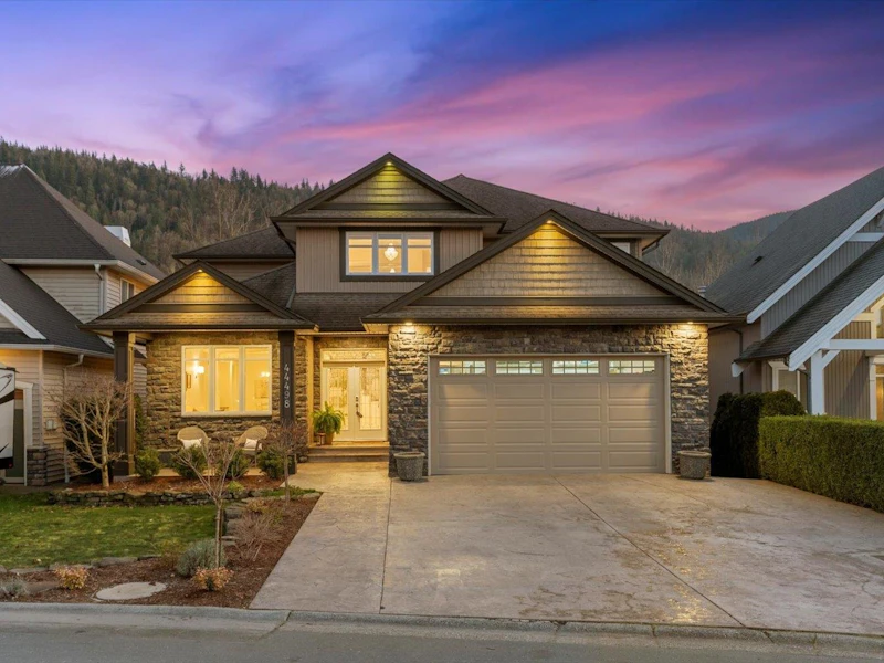 44498 Mclaren Drive, Chilliwack BC V2R 0A3