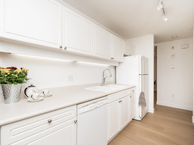 210-3670 Banff Court, North Vancouver, BC, V7H 2Y7 - 20
