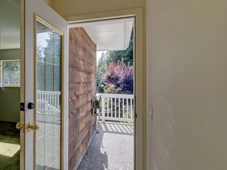 8050 Redrooffs Road, Halfmoon Bay, BC, V7Z 1A5 - 7