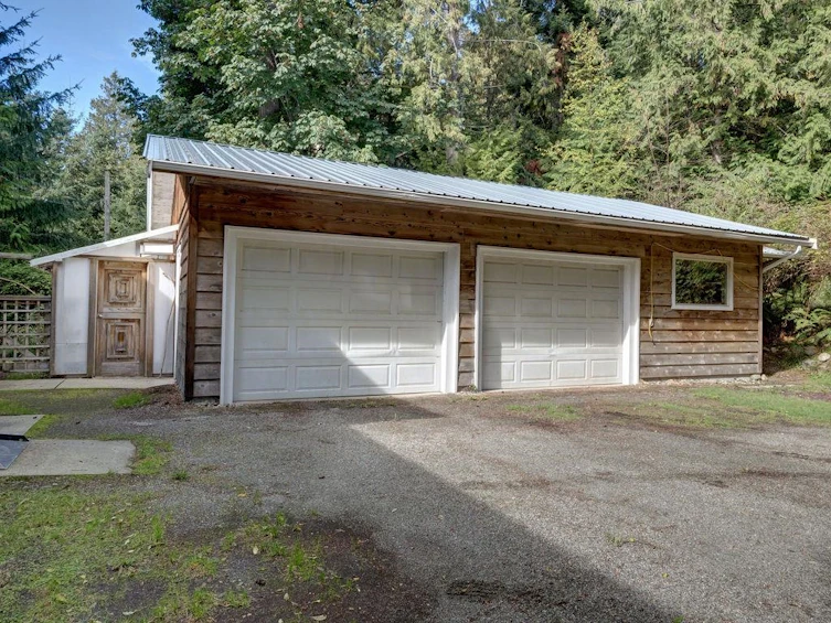 8050 Redrooffs Road, Halfmoon Bay, BC, V7Z 1A5 - 22