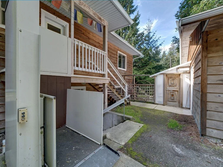 8050 Redrooffs Road, Halfmoon Bay, BC, V7Z 1A5 - 24