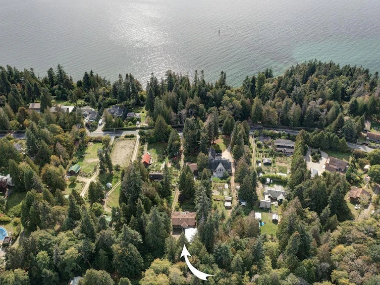 8050 Redrooffs Road, Halfmoon Bay, BC, V7Z 1A5 - 30