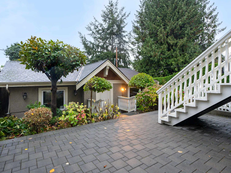4042 W 34th Avenue, Vancouver, BC, V6N 2L7 - 25
