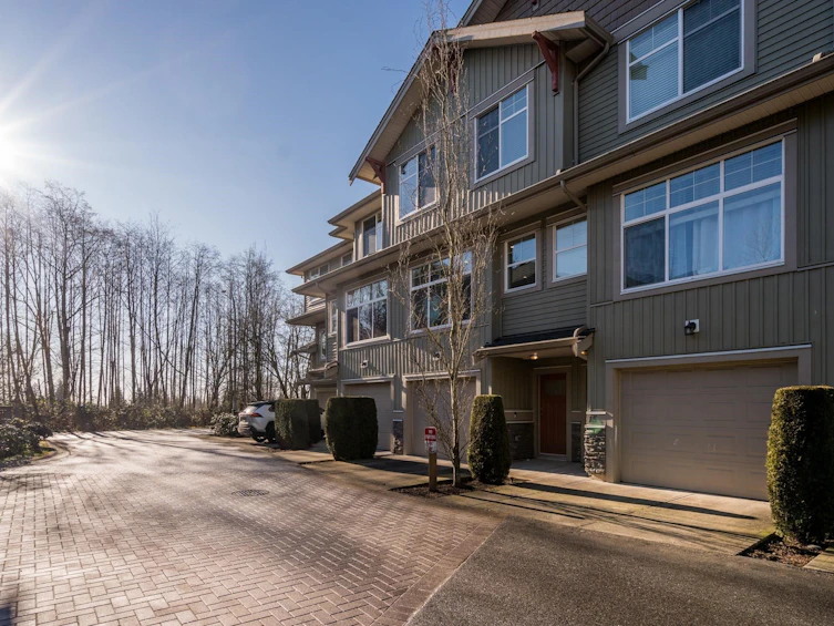 16-20967 76 Avenue, Langley, BC, V2Y 0L9 - 2