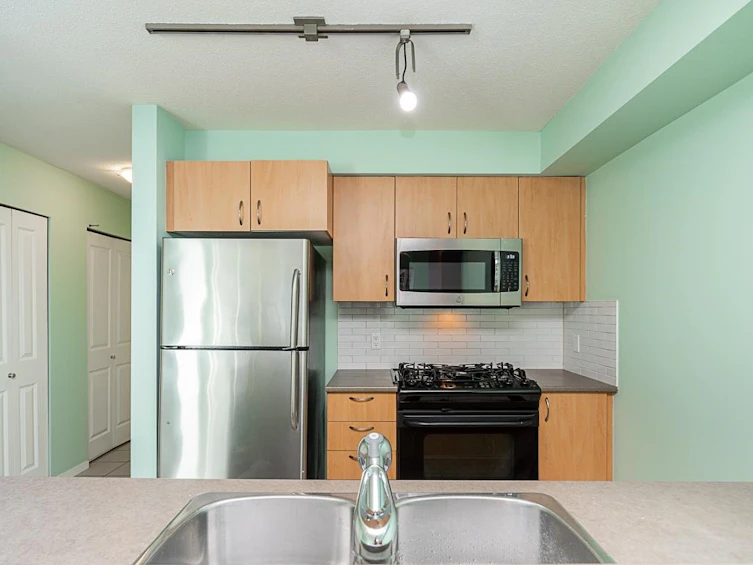 109-9233 Government Street, Burnaby, BC, V3N 0A3 - 16