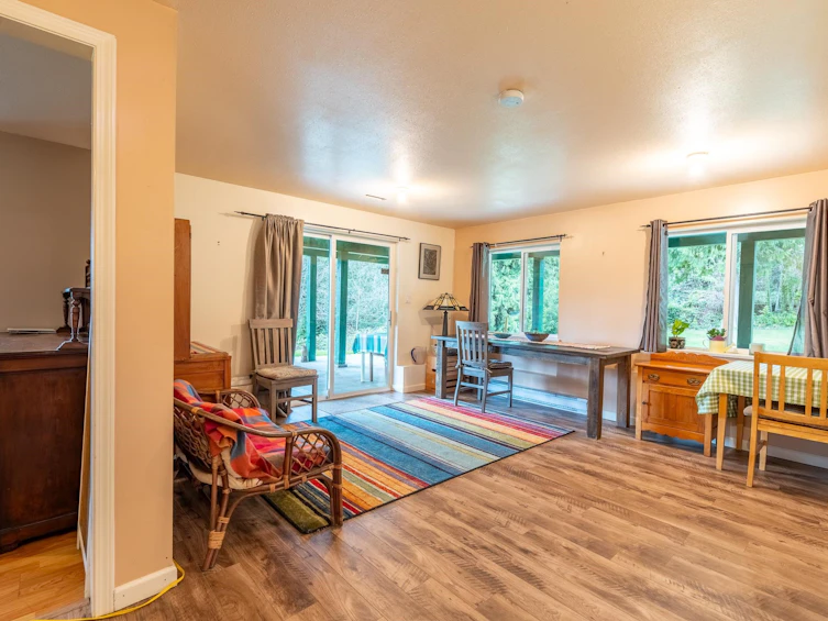2563 Sunshine Coast Highway, Roberts Creek, BC, V0N 2W4 - 32
