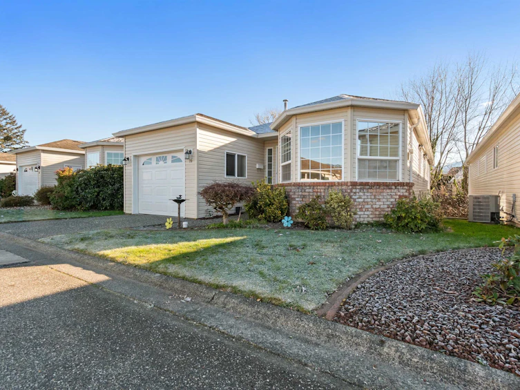 15-8500 Young Road, Chilliwack, BC, V2P 4P1 - 4