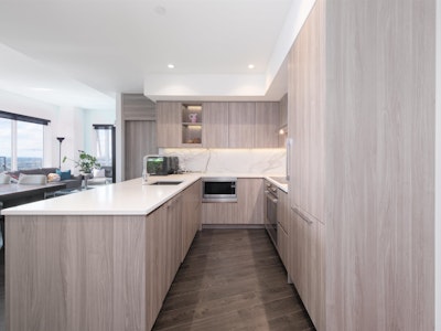 4105-9887 Whalley Boulevard - 4