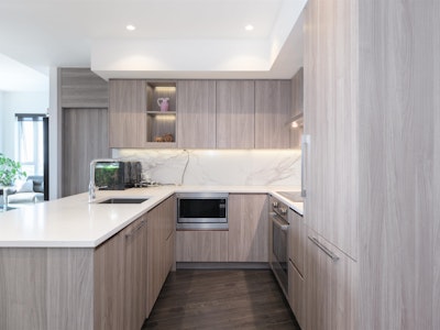 4105-9887 Whalley Boulevard - 5