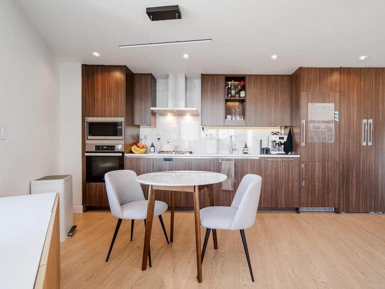 2705-89 Nelson Street, Vancouver, BC, V6Z 0E7 - 2