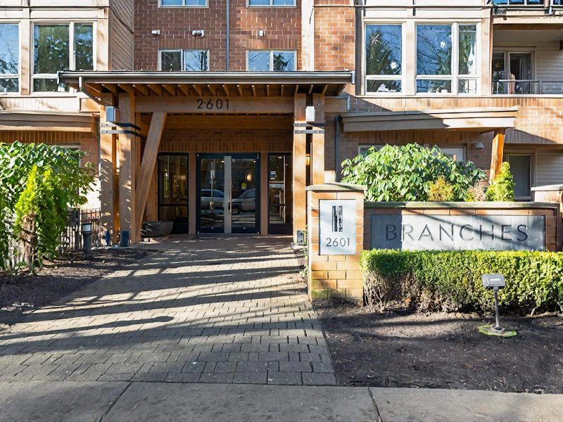209 - 2601 Whiteley Court, North Vancouver BC V7J 2R7
