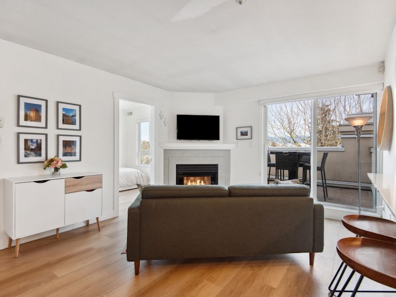 401 - 228 E 14th Avenue, Vancouver BC V5T 2M6