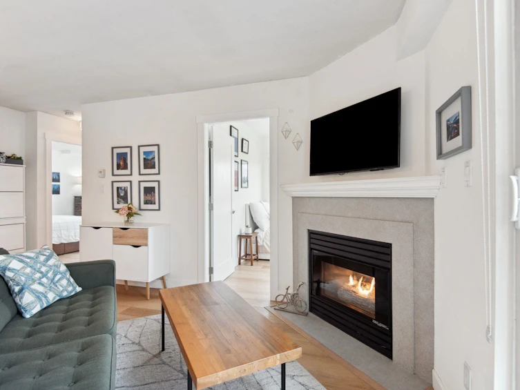 401-228 E 14th Avenue, Vancouver, BC, V5T 2M6 - 4