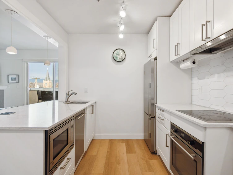 401-228 E 14th Avenue, Vancouver, BC, V5T 2M6 - 6