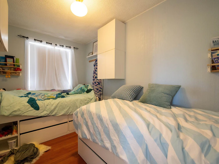 823 Calverhall Street, North Vancouver, BC, V7L 1X8 - 12