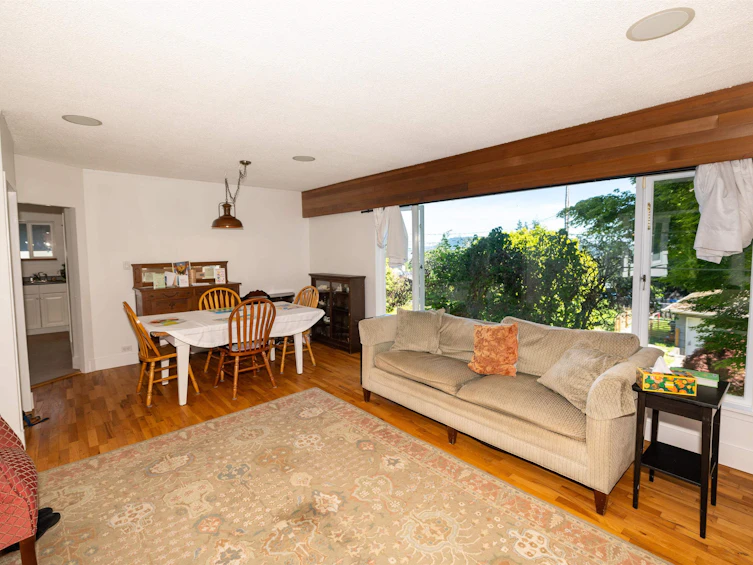823 Calverhall Street, North Vancouver, BC, V7L 1X8 - 9