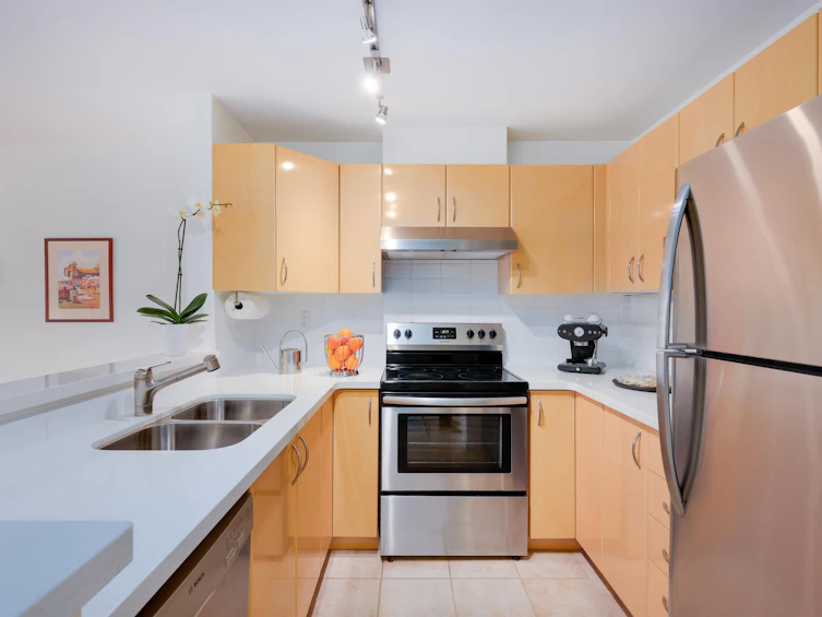 206-3023 W 4th Avenue, Vancouver, BC, V6K 1R5 - 6