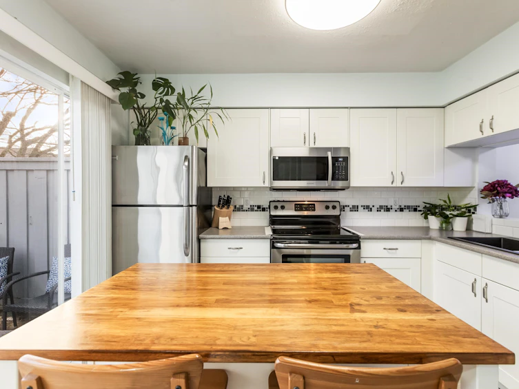 6-13713 72a Avenue, Surrey, BC, V3W 1K2 - 2