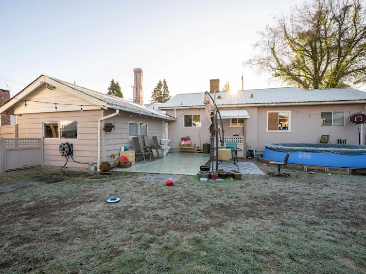 7323 10 Avenue, Burnaby, BC, V3N 2R8 - 22