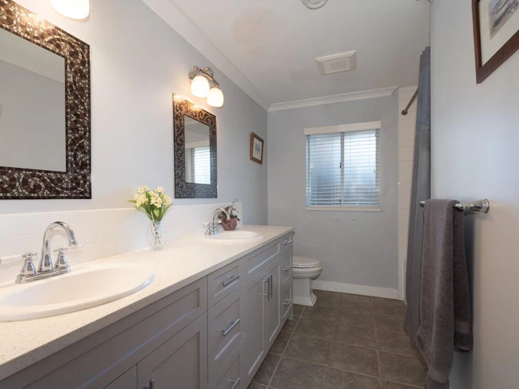 1315 Camellia Court, Coquitlam, BC, V3H 4S9 - 26