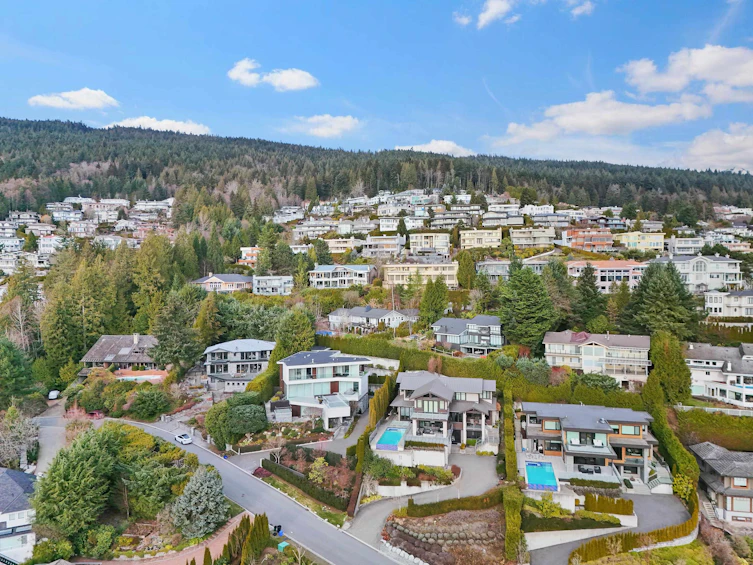 1370 Whitby Road, West Vancouver, BC, V7S 2N5 - 39