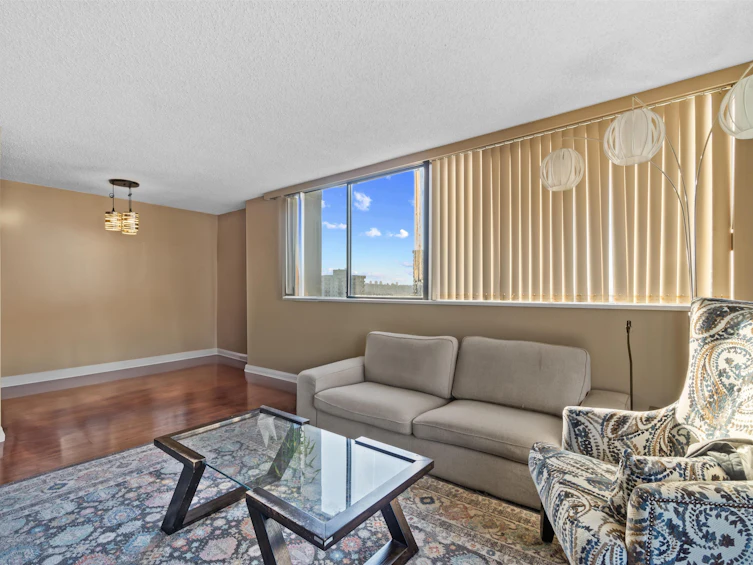 1402-9521 Cardston Court, Burnaby, BC, V3N 4R8 - 9