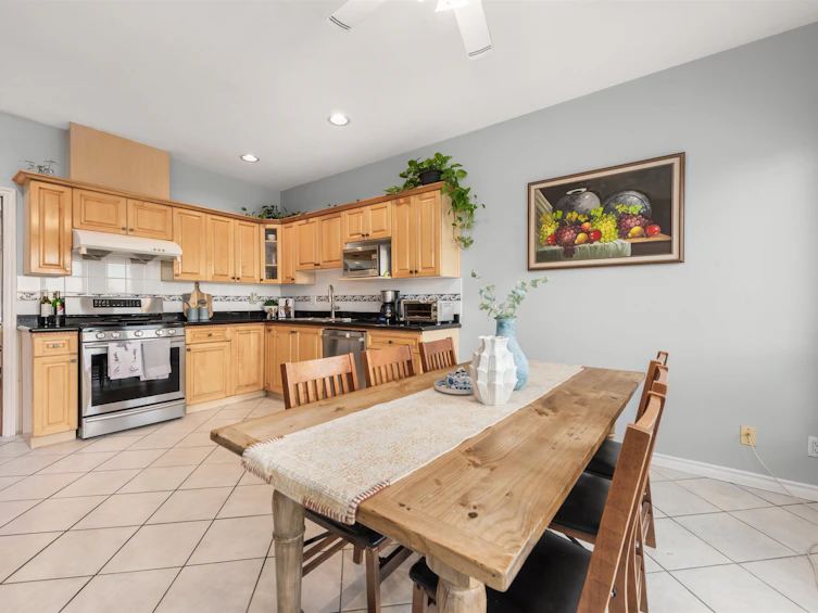 5966 Ewart Street, Burnaby, BC, V5J 2X2 - 10