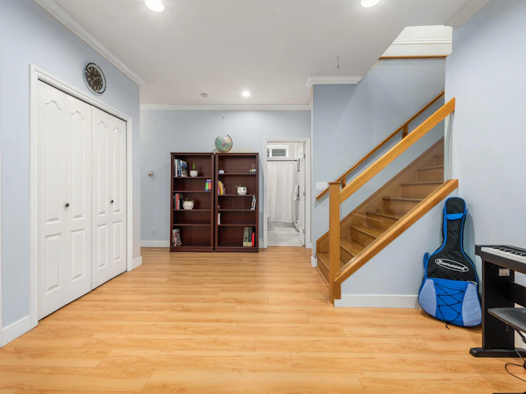 5966 Ewart Street, Burnaby, BC, V5J 2X2 - 24