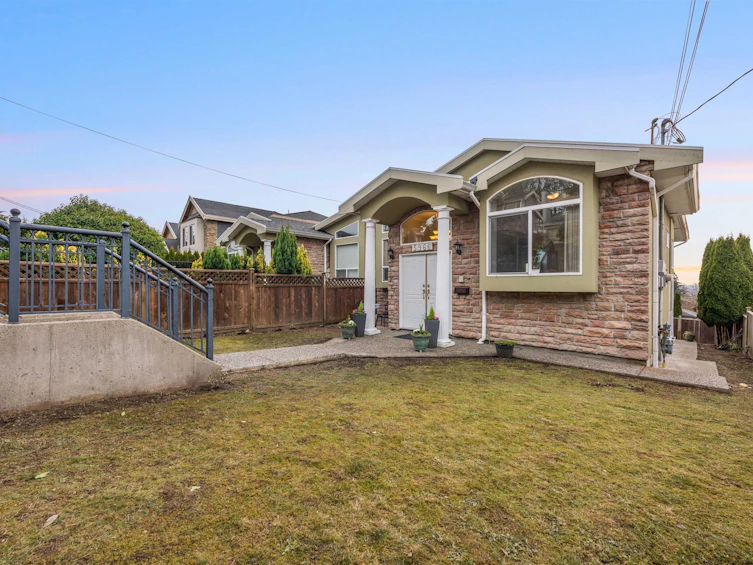 5966 Ewart Street, Burnaby, BC, V5J 2X2 - 35