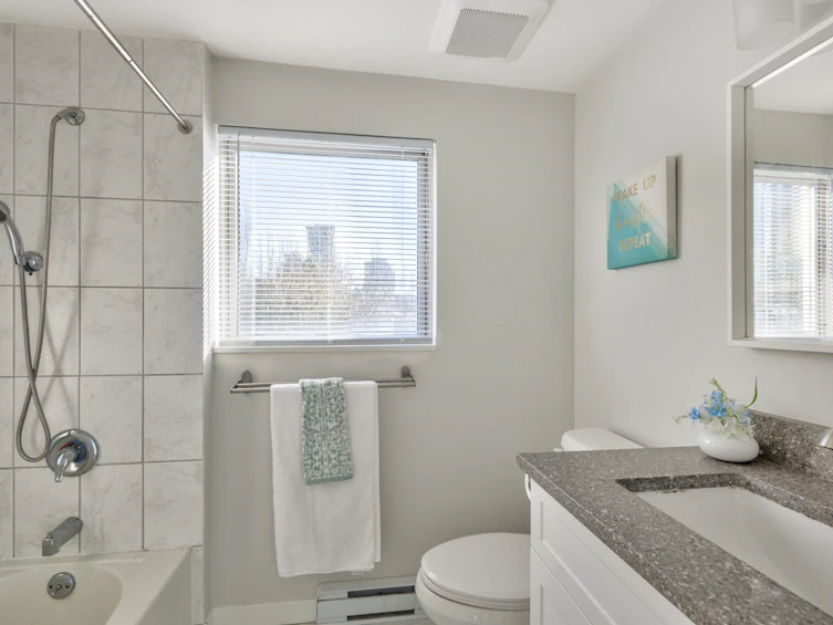 708-9633 Manchester Drive, Burnaby, BC, V3N 4Y9 - 20