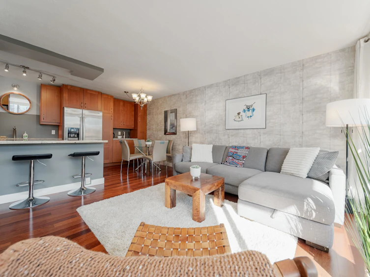 706-1725 Pendrell Street, Vancouver, BC, V6G 2X7