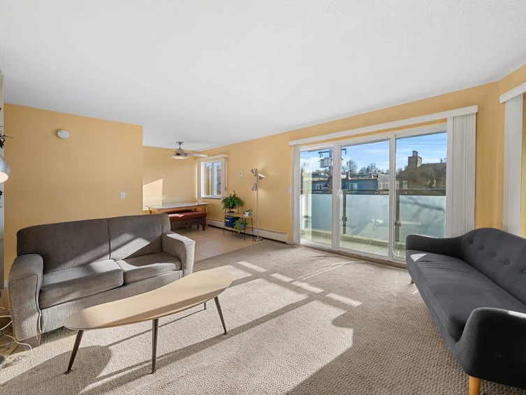 301-2250 Oxford Street, Vancouver, BC, V5L 1G1 - 6