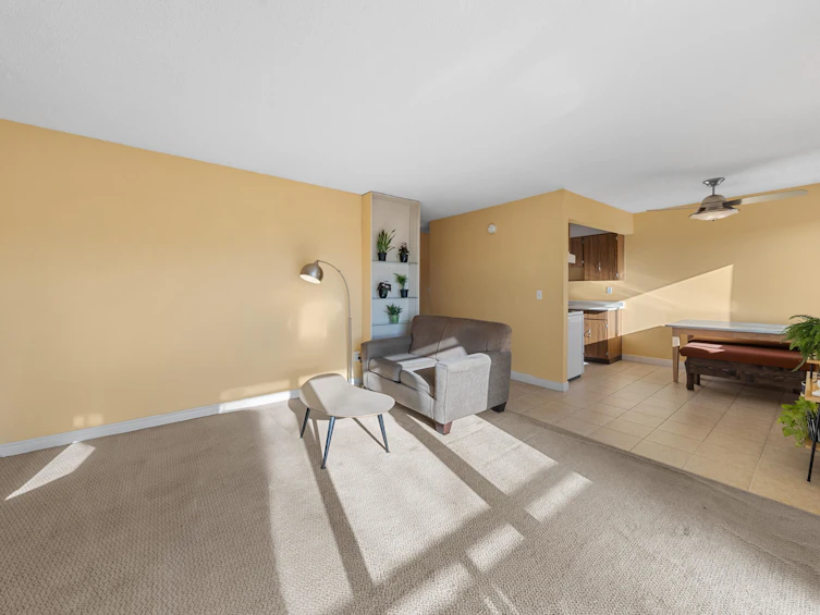 301-2250 Oxford Street, Vancouver, BC, V5L 1G1 - 16