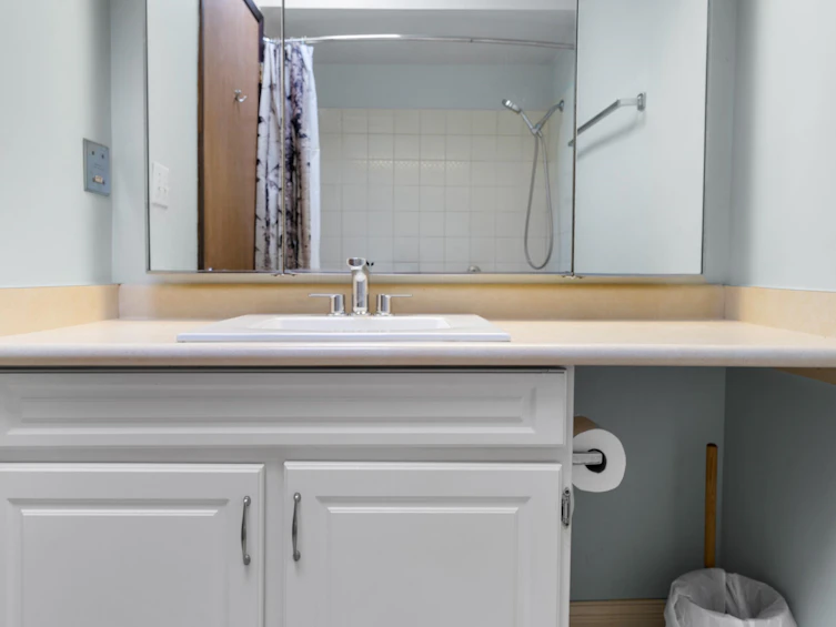 301-2250 Oxford Street, Vancouver, BC, V5L 1G1 - 24