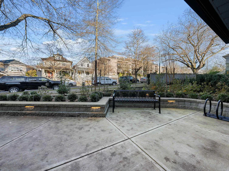 301-2250 Oxford Street, Vancouver, BC, V5L 1G1 - 33