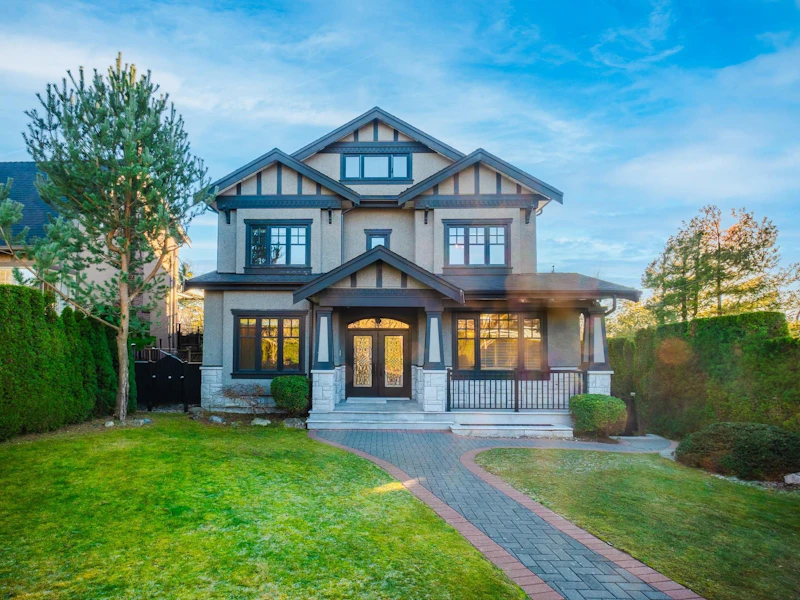 3452 W 32nd Avenue, Vancouver BC V6S 1Y9
