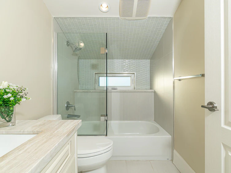 3452 W 32nd Avenue, Vancouver, BC, V6S 1Y9 - 25