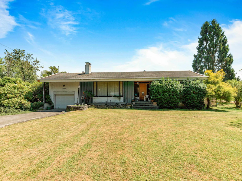 11748 240th Street, Maple Ridge BC V4R 1M8