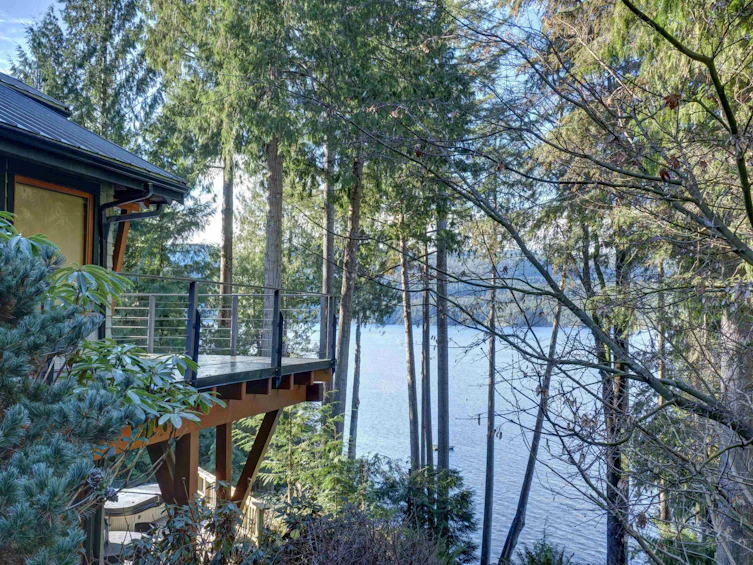 5950 Tillicum Bay Road, Sechelt, BC, V7Z 0C7 - 4