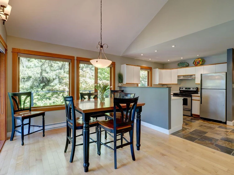 5950 Tillicum Bay Road, Sechelt, BC, V7Z 0C7 - 8