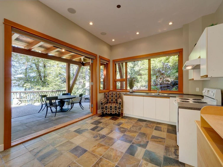5950 Tillicum Bay Road, Sechelt, BC, V7Z 0C7 - 22