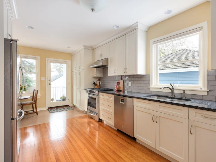 238 Second Street, New Westminster, BC, V3L 2K6 - 13