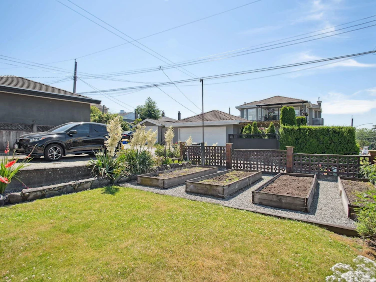 4004 Parker Street, Burnaby, BC, V5C 3B9 - 24